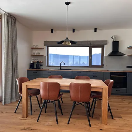 Rebelka Apartment Horní Mísečky
