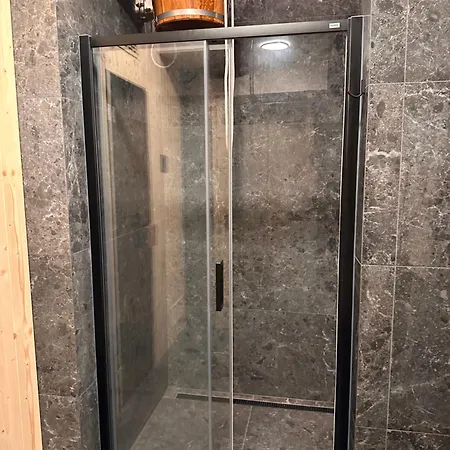 Rebelka * Horní Mísečky